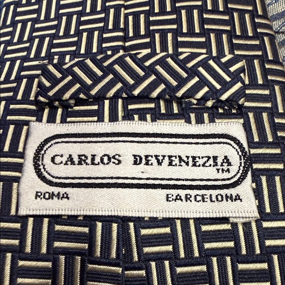 Lot of 10 Neckties - 9 silk, 1 Polyester - 1 Jerry Garcia, 3 Versa, 1 Mezzano - Picture 6 of 9